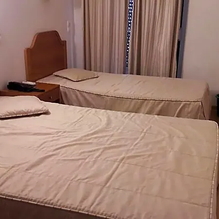 Alicante 2* ליסבון
